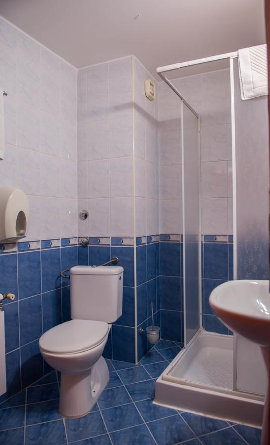 Hotel Kapri Jambol Kültér fotó